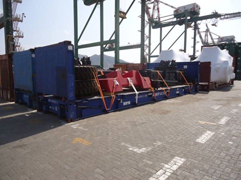 Arrival of the first batch of terminal handling equipments